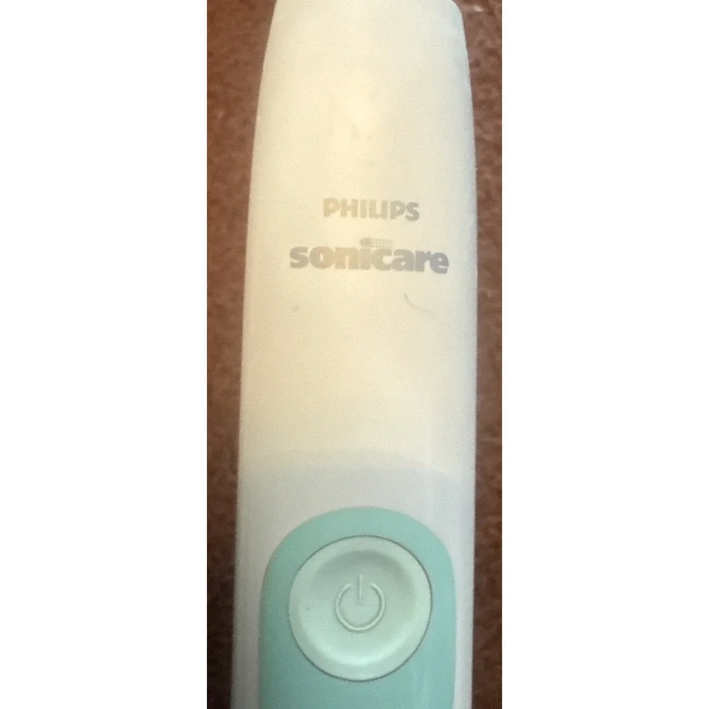 Used Philips Sonicare Electric Toothbrush Base & Cord HX681A Working